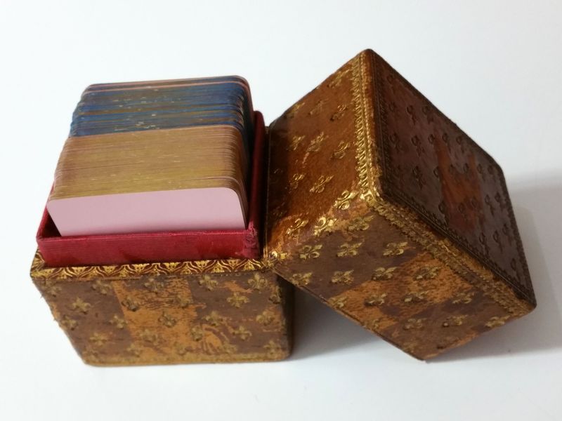 boite 54 cartes