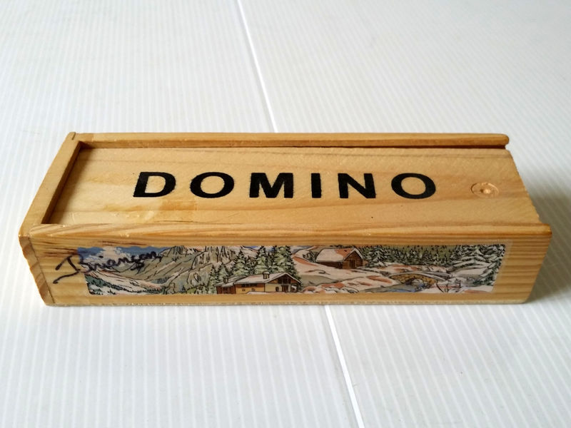 dominos