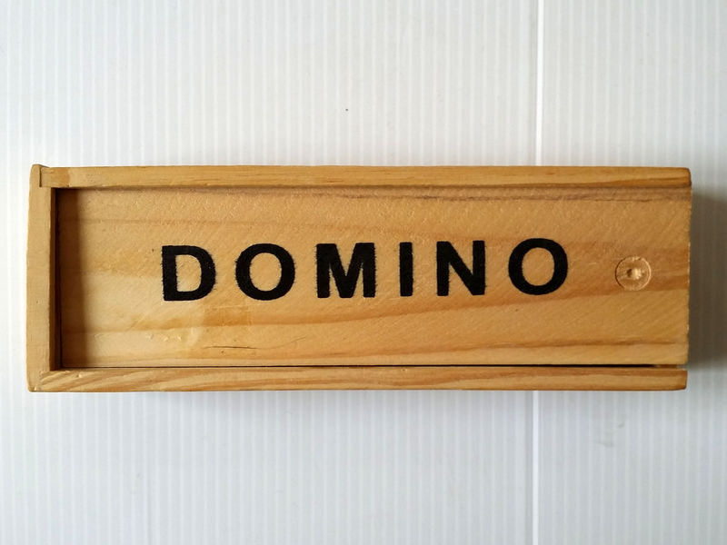 dominos