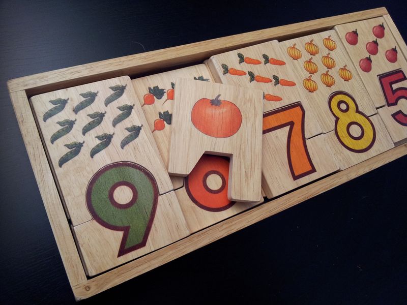 dominos