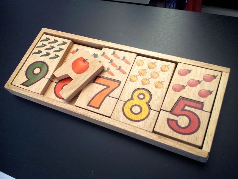 dominos