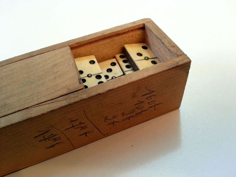 dominos