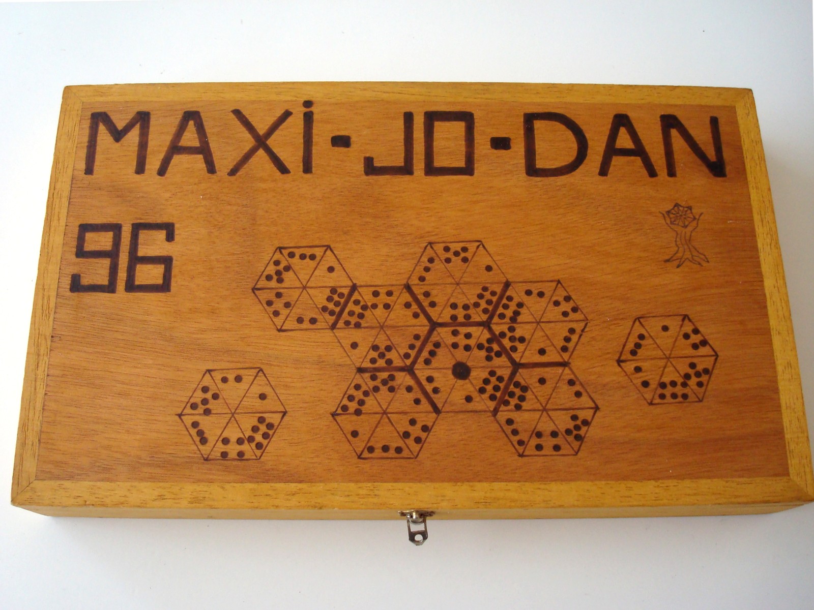 maxi jo dan