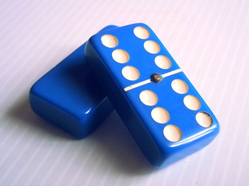 dominos