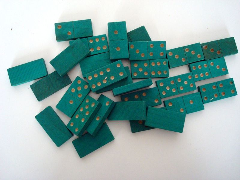 dominos