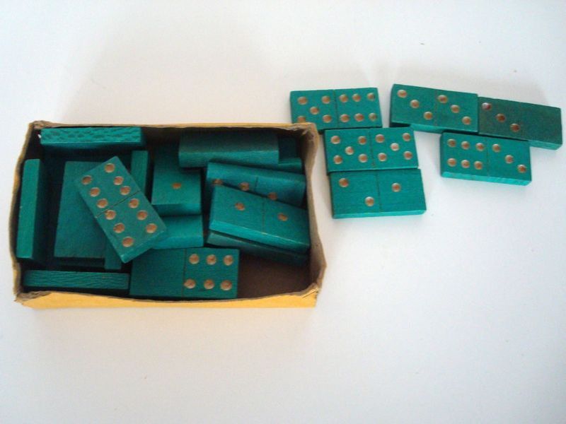 dominos