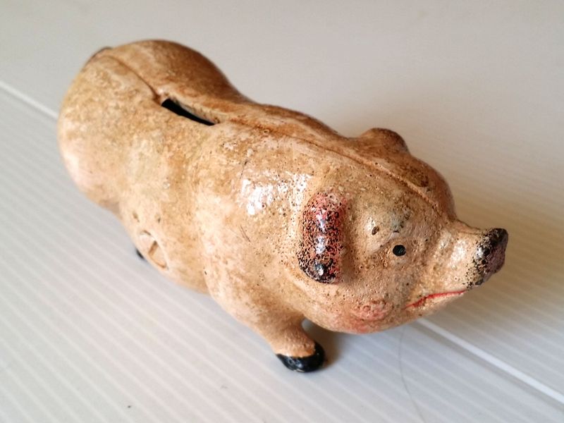 cochon en plomb
