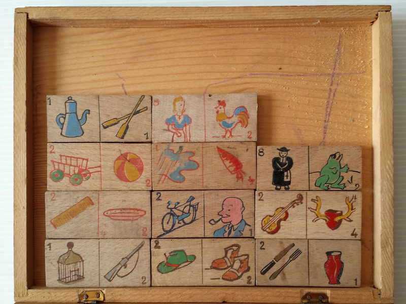 dominos