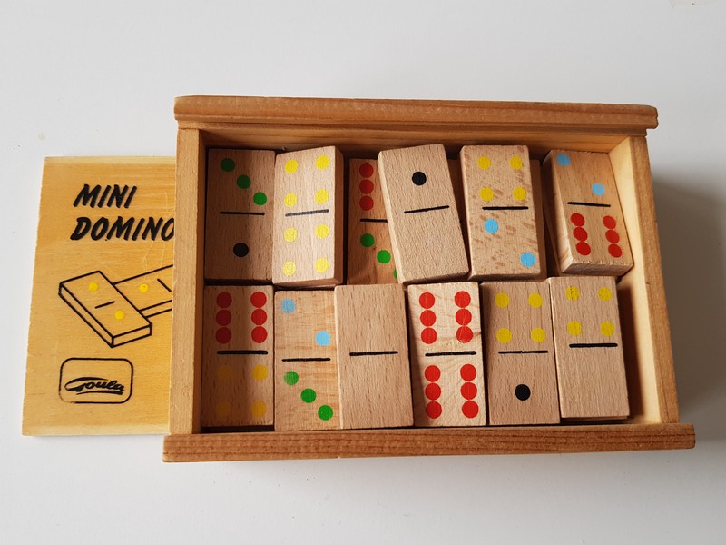 dominos