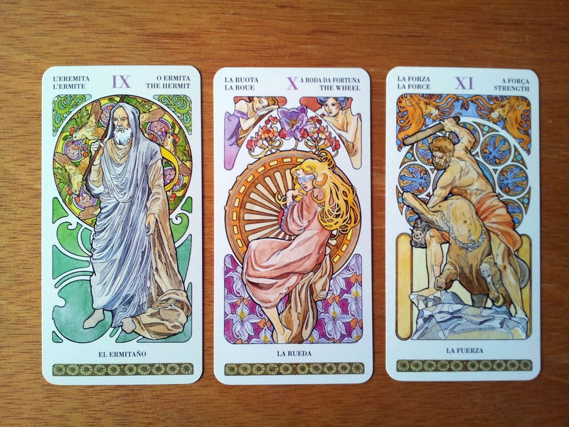 tarot art nouveau