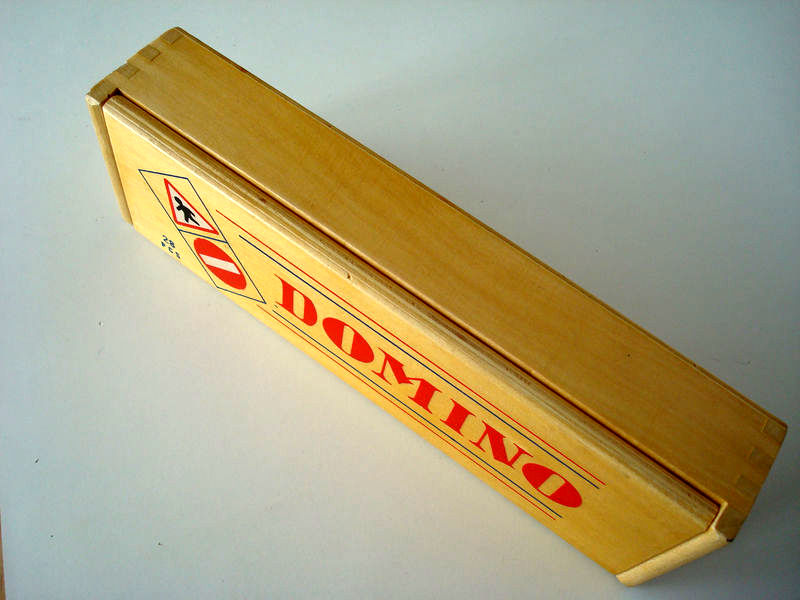 dominos