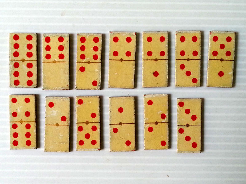 dominos