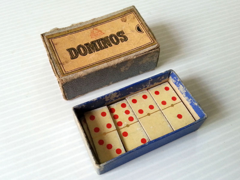 dominos